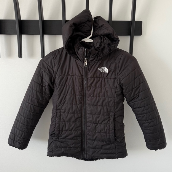 The North Face Girls Mossbud Swirl Parka in TNF Black, XS - Picture 1 of 9